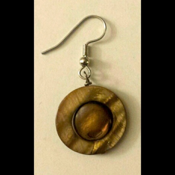 Shell in Brown Round Circle Earrings in Silver - Picture 1 of 5